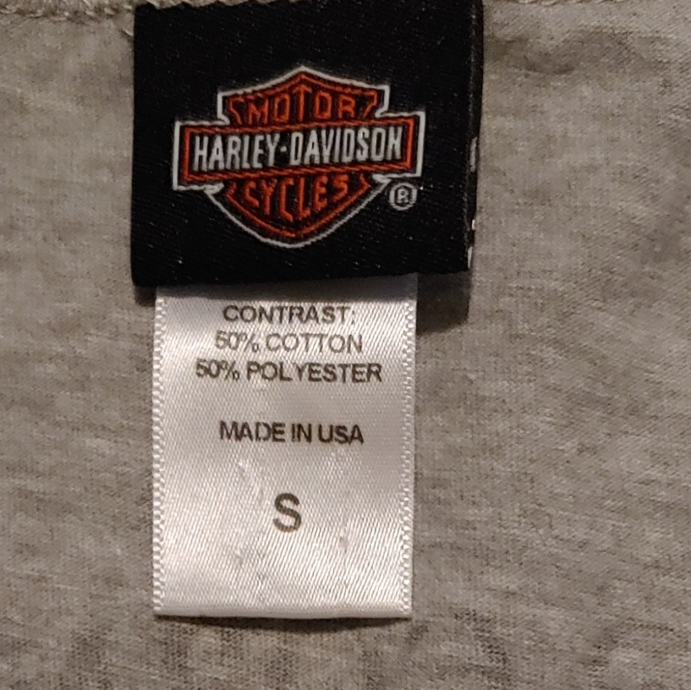 Harley-Davidson Four Corners Farmington, NM Grey Top With Striped Sleeves Small - Picture 4 of 6